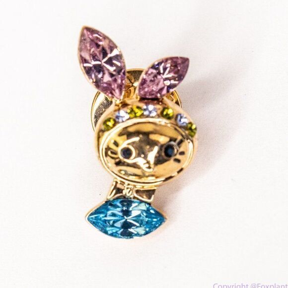 Sparkly Easter Rabbit Chest pin brooch, color: Pink, blue and gold. - Picture 2 of 8